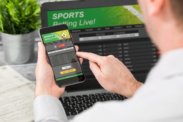 Online Sports Betting 2048x1365 1 scaled