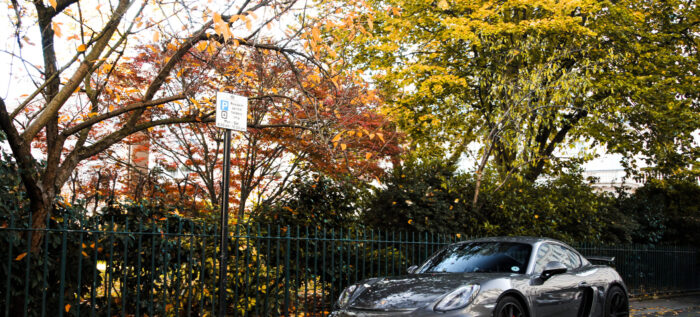 London,,England, ,November,2017:,Porsche,Cayman,Gt4,Supercar,Parked